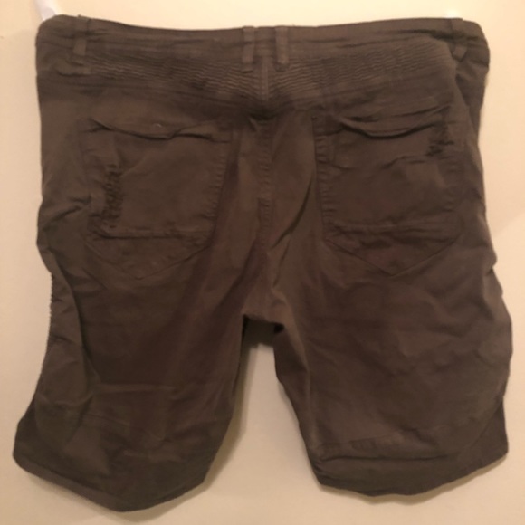 Rugged biker shorts - Picture 2 of 2